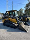 John Deere 333P Image