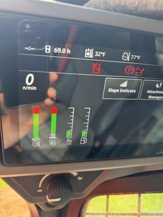 Image of John Deere 333P equipment image 4