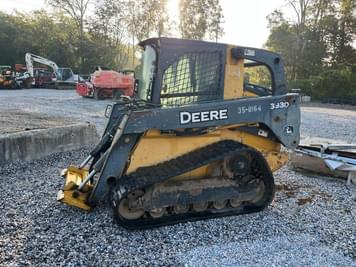 Main image John Deere 333D