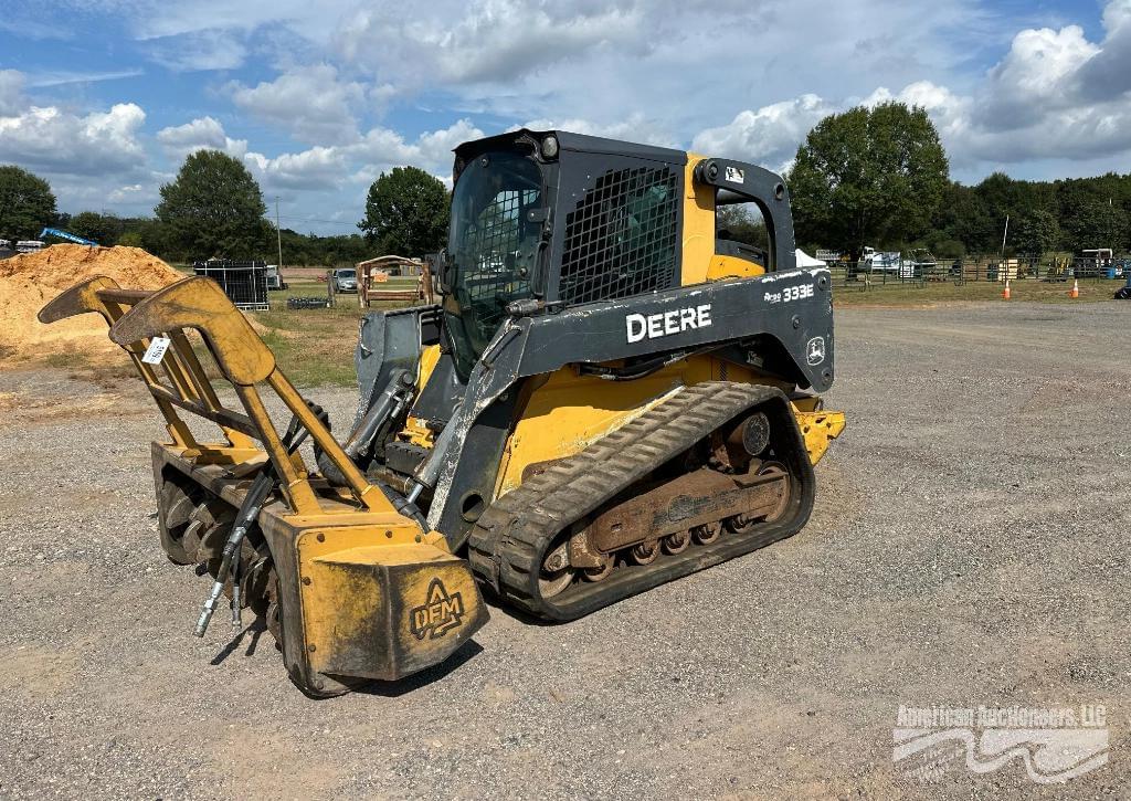 Image of John Deere 333E Primary image