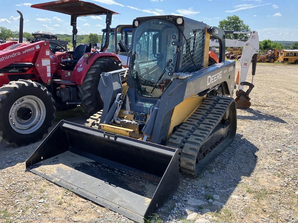 Image of John Deere 333E Primary image