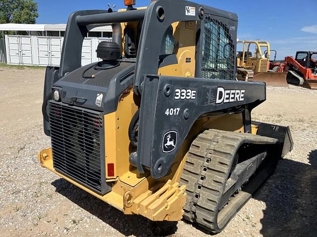 Image of John Deere 333E equipment image 2