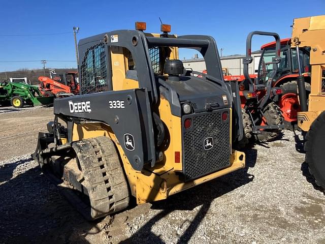 Image of John Deere 333E equipment image 3