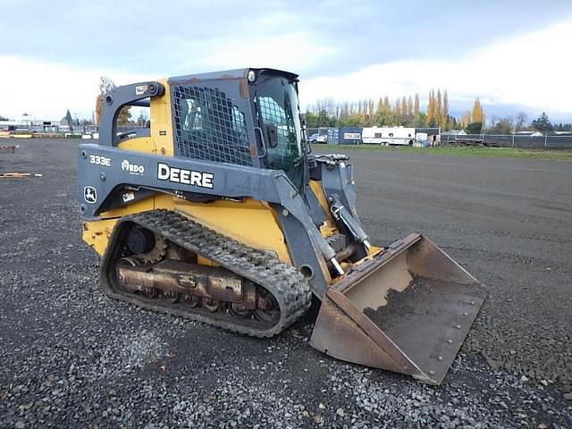 Image of John Deere 333E equipment image 1