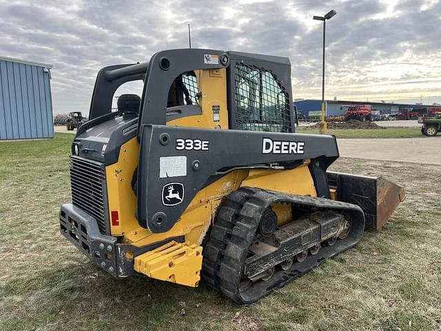 Image of John Deere 333E equipment image 4