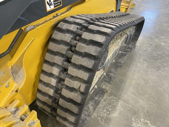 Image of John Deere 333G equipment image 4