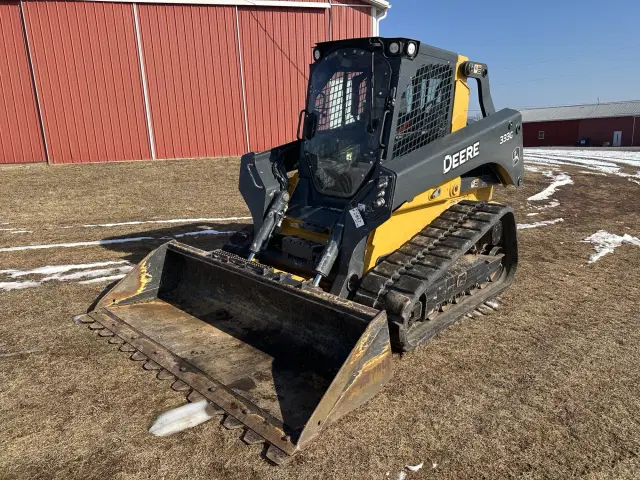Image of John Deere 333G equipment image 1