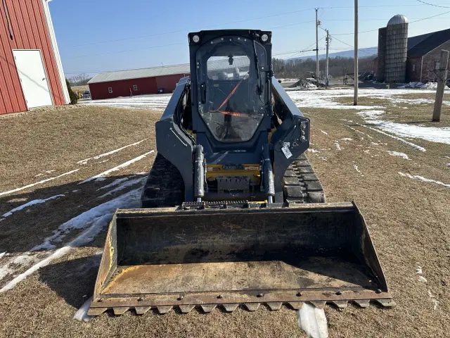 Image of John Deere 333G equipment image 2