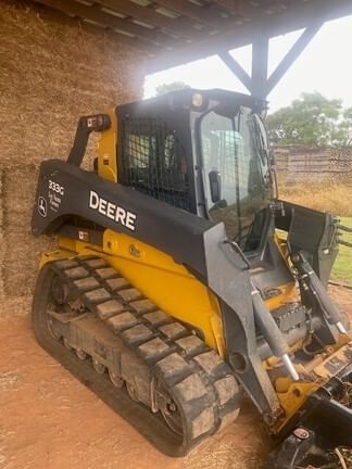 John Deere 333G Equipment Image0