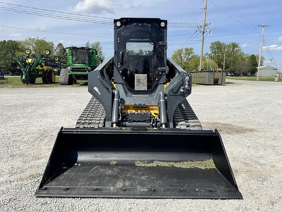 Image of John Deere 333G equipment image 1