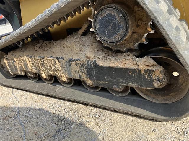 Image of John Deere 333G equipment image 4