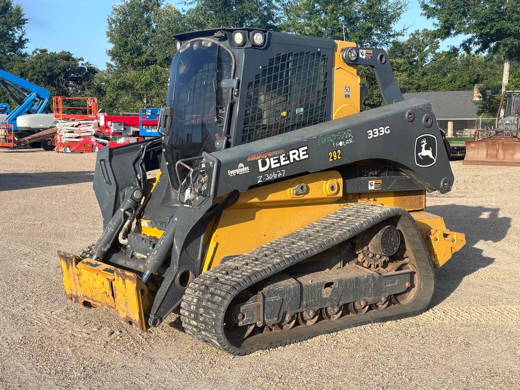 John Deere 333G Equipment Image0