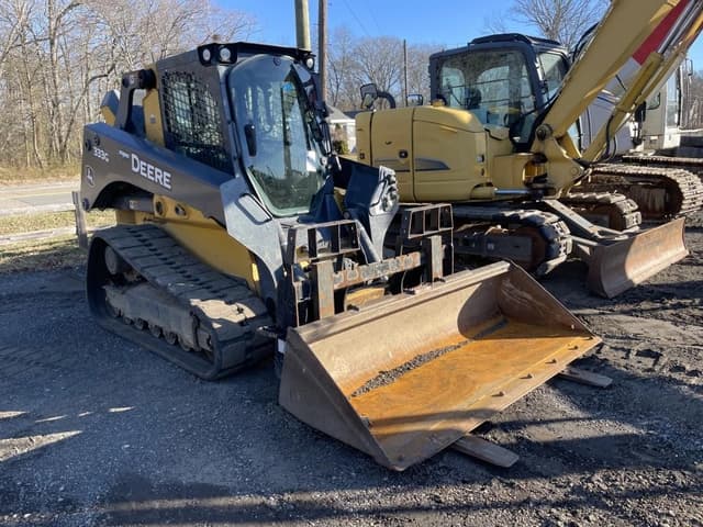 Image of John Deere 333G equipment image 1