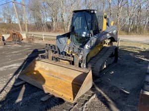 John Deere 333G Image