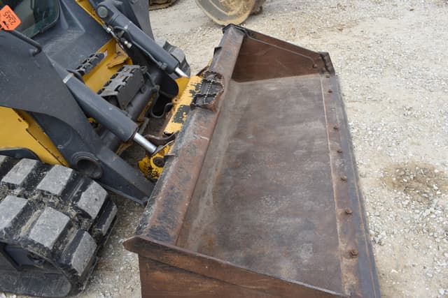 Image of John Deere 333G equipment image 4
