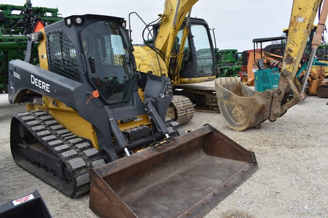 Image of John Deere 333G equipment image 2