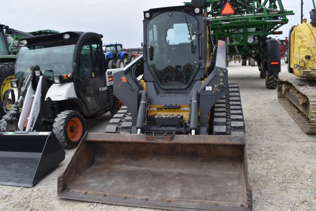 Image of John Deere 333G equipment image 1