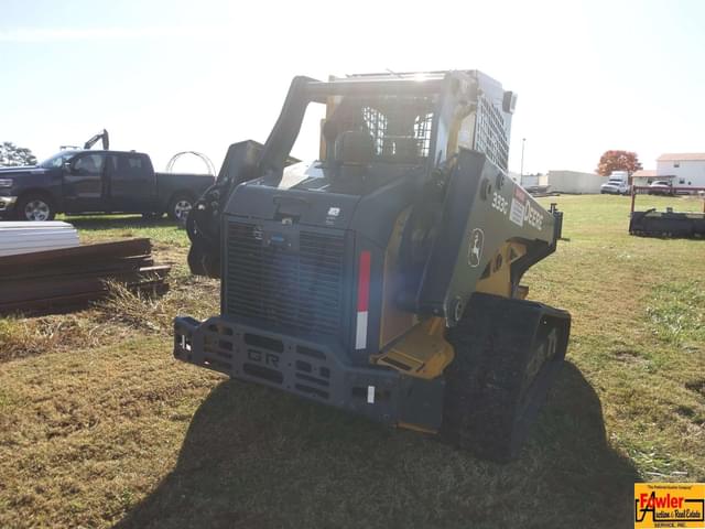 Image of John Deere 333G equipment image 3