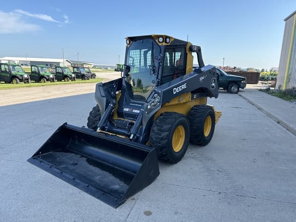 Image of John Deere 334P equipment image 2