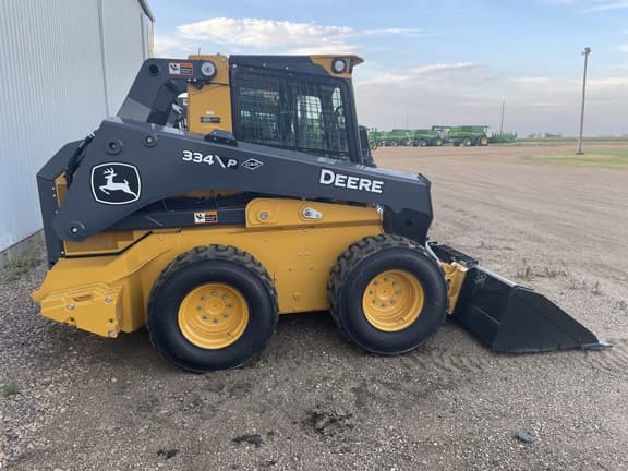 Image of John Deere 334P equipment image 2