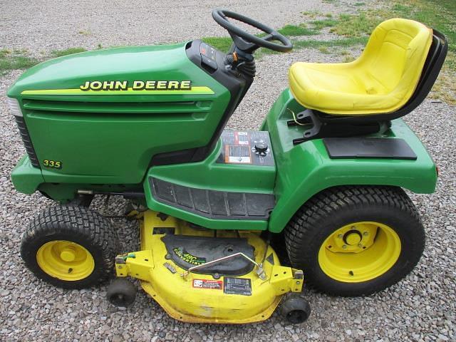 Image of John Deere 335 equipment image 1