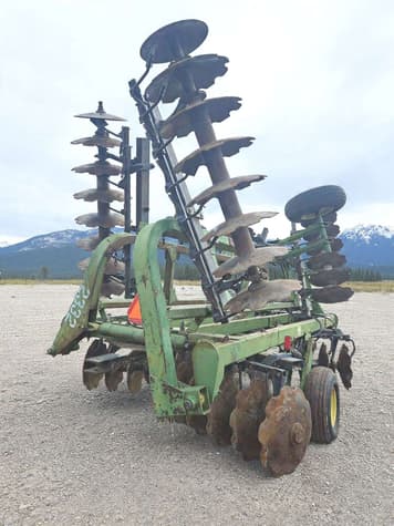 Main image John Deere 335