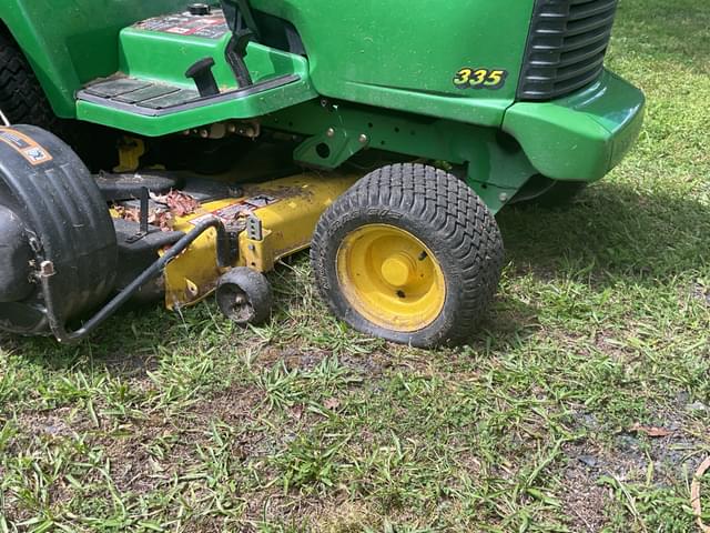 Image of John Deere 335 equipment image 4