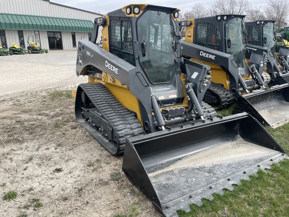 Image of John Deere 335P equipment image 2