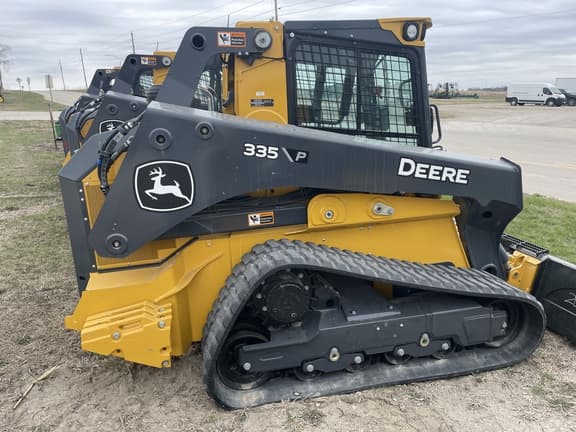 Image of John Deere 335P equipment image 3