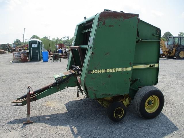 Image of John Deere 335 equipment image 1