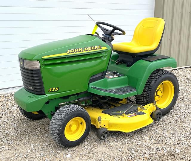 Image of John Deere 335 equipment image 1