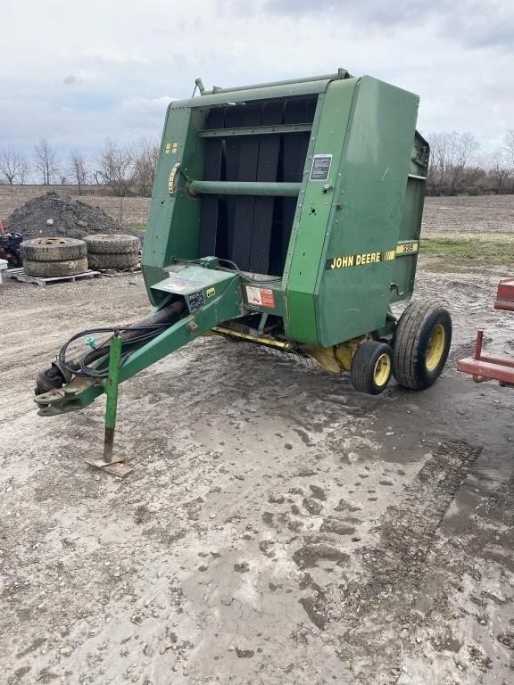 John Deere 335 Equipment Image0