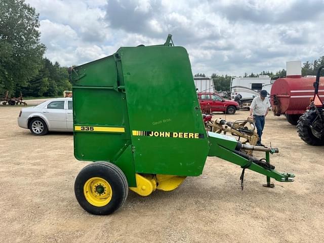 Image of John Deere 335 equipment image 3