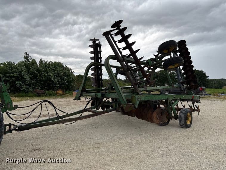 Image of John Deere 335 Primary image