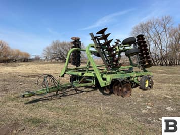 Main image John Deere 335