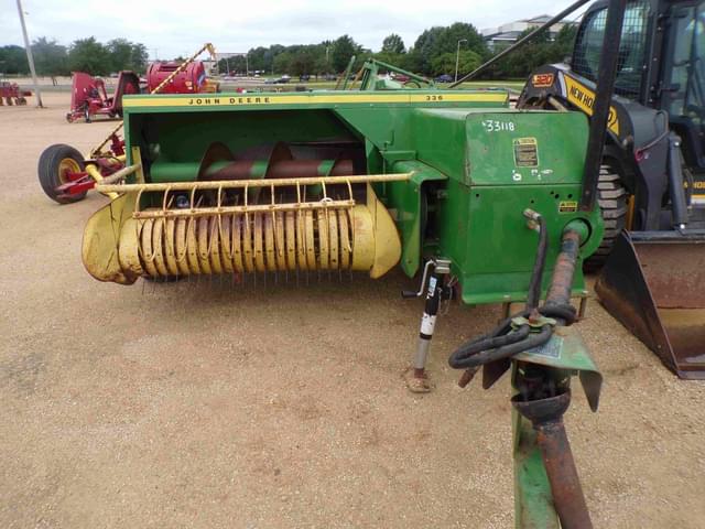 Image of John Deere 336 equipment image 2