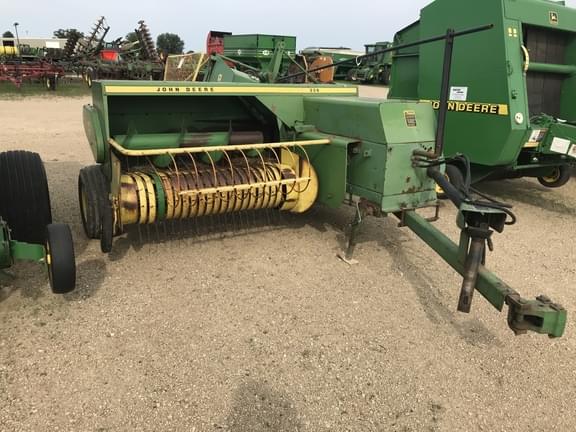 Image of John Deere 336 equipment image 2