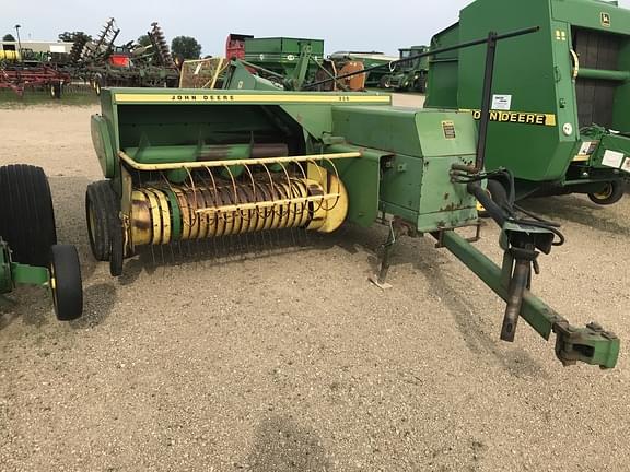 Image of John Deere 336 equipment image 3