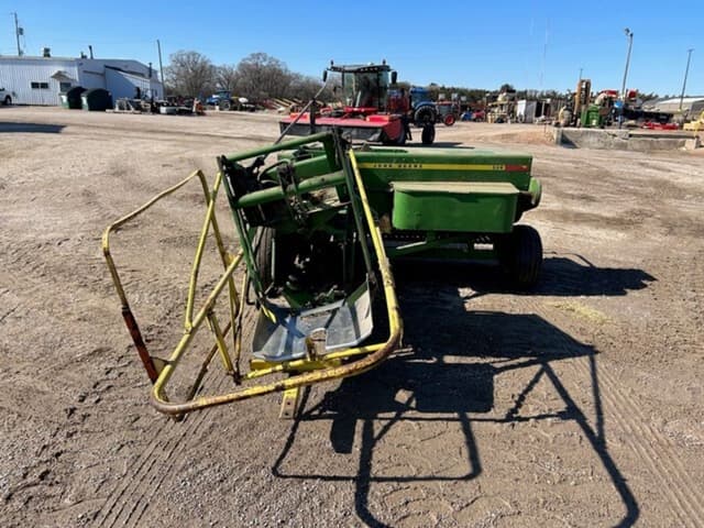 Image of John Deere 336 equipment image 3