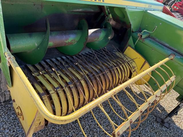 Image of John Deere 336 equipment image 3