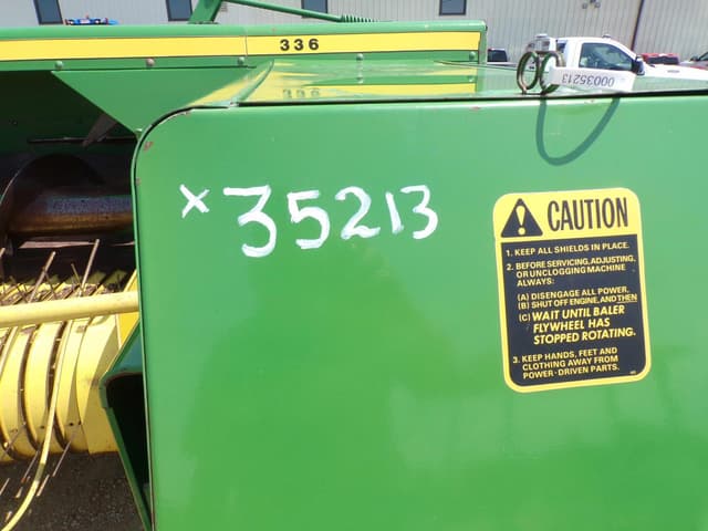 Image of John Deere 336 equipment image 1