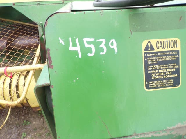 Image of John Deere 336 equipment image 1