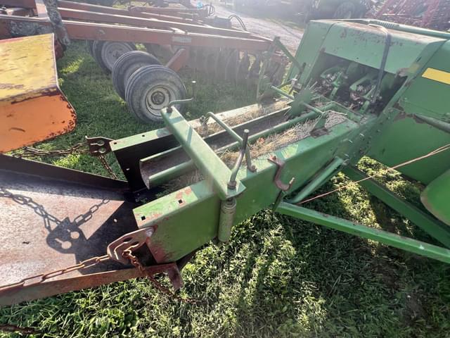 Image of John Deere 336 equipment image 3