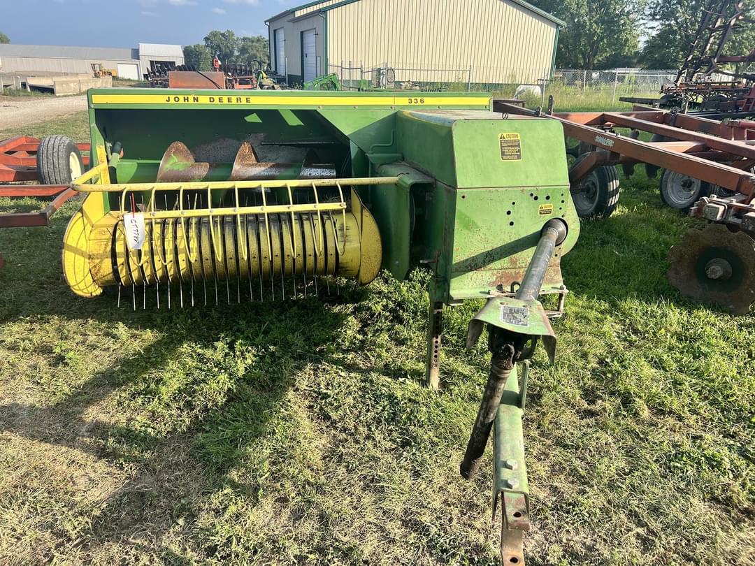 Image of John Deere 336 Primary image