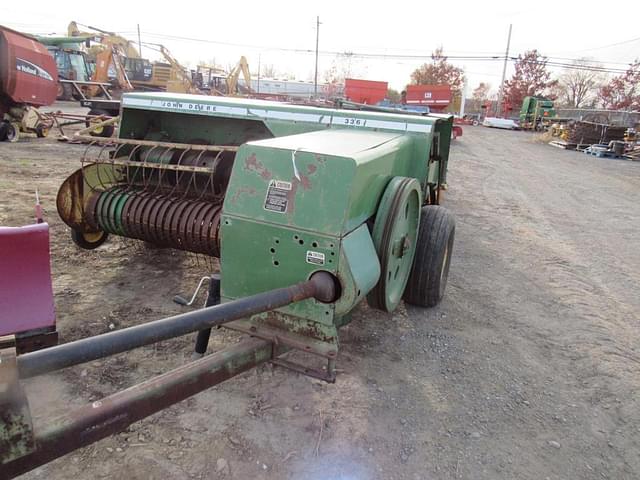 Image of John Deere 336 equipment image 1