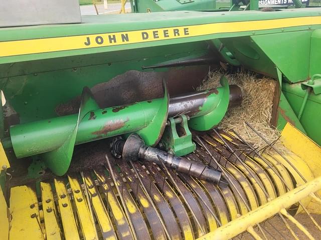 Image of John Deere 336 equipment image 3