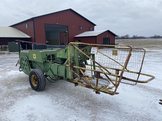 Image of John Deere 336 equipment image 3