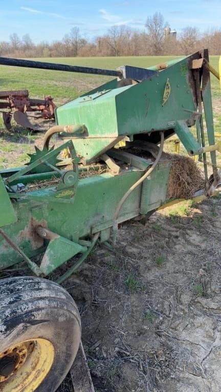 Image of John Deere 336 equipment image 3