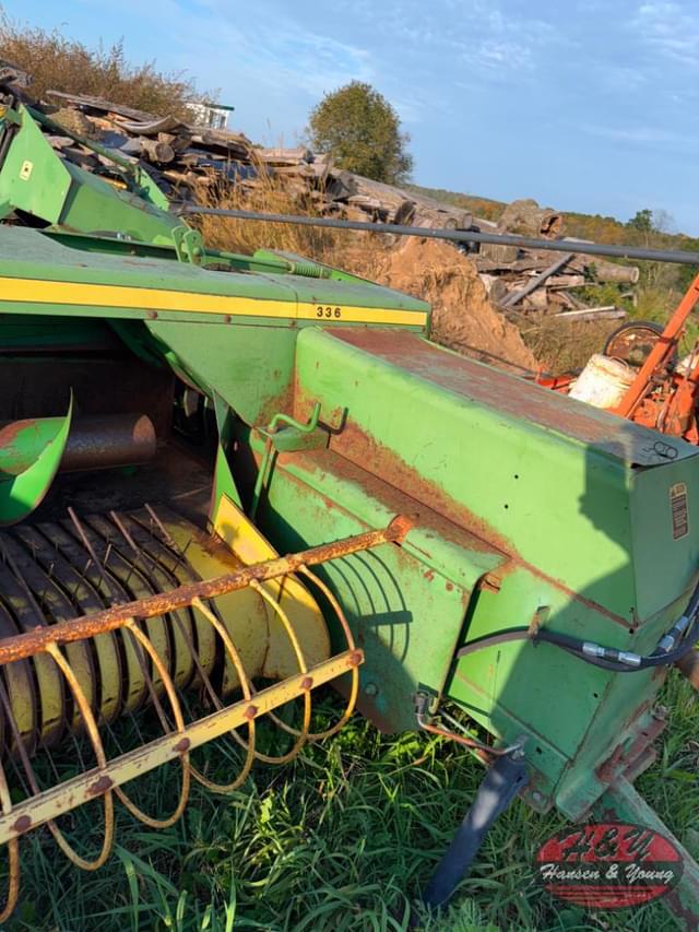 Image of John Deere 336 equipment image 3