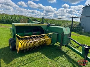 John Deere 336 Image